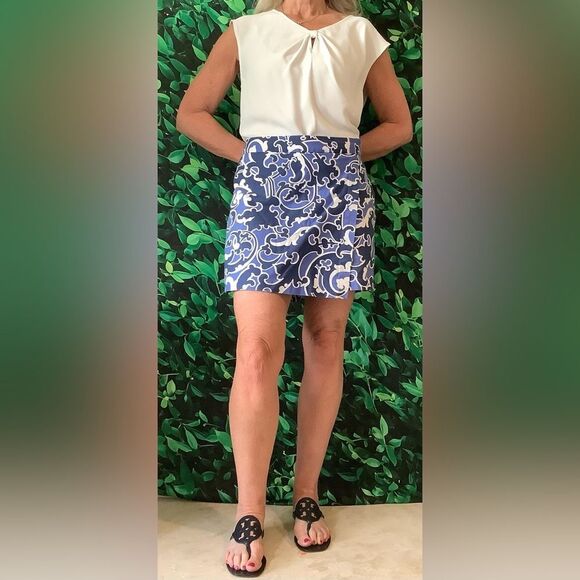 🎀 WHBM White Bow-Front Blouse – Cap Sleeve, Rounded Neck – Size M - Picture 1 of 6